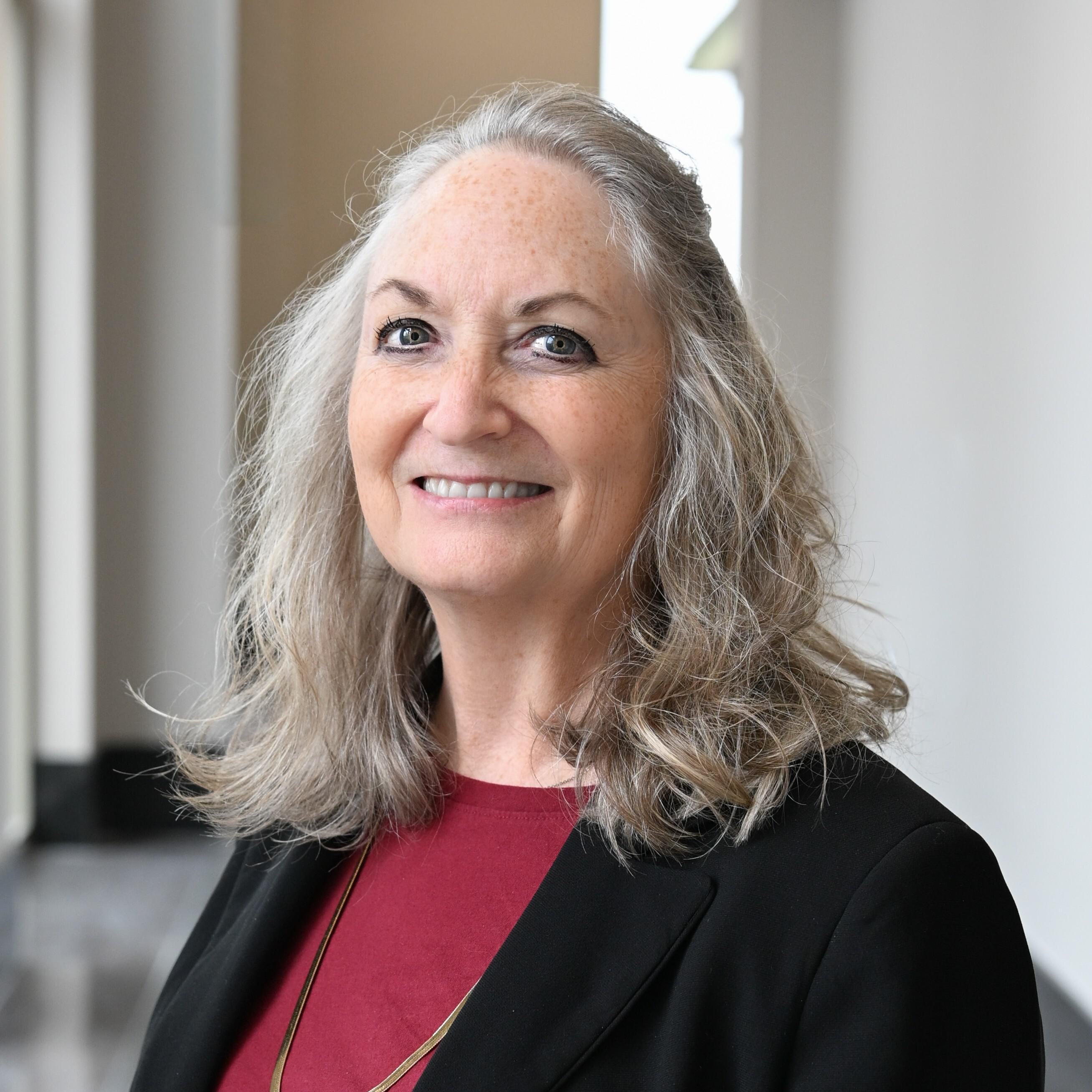 Dawn Mitchell headshot.