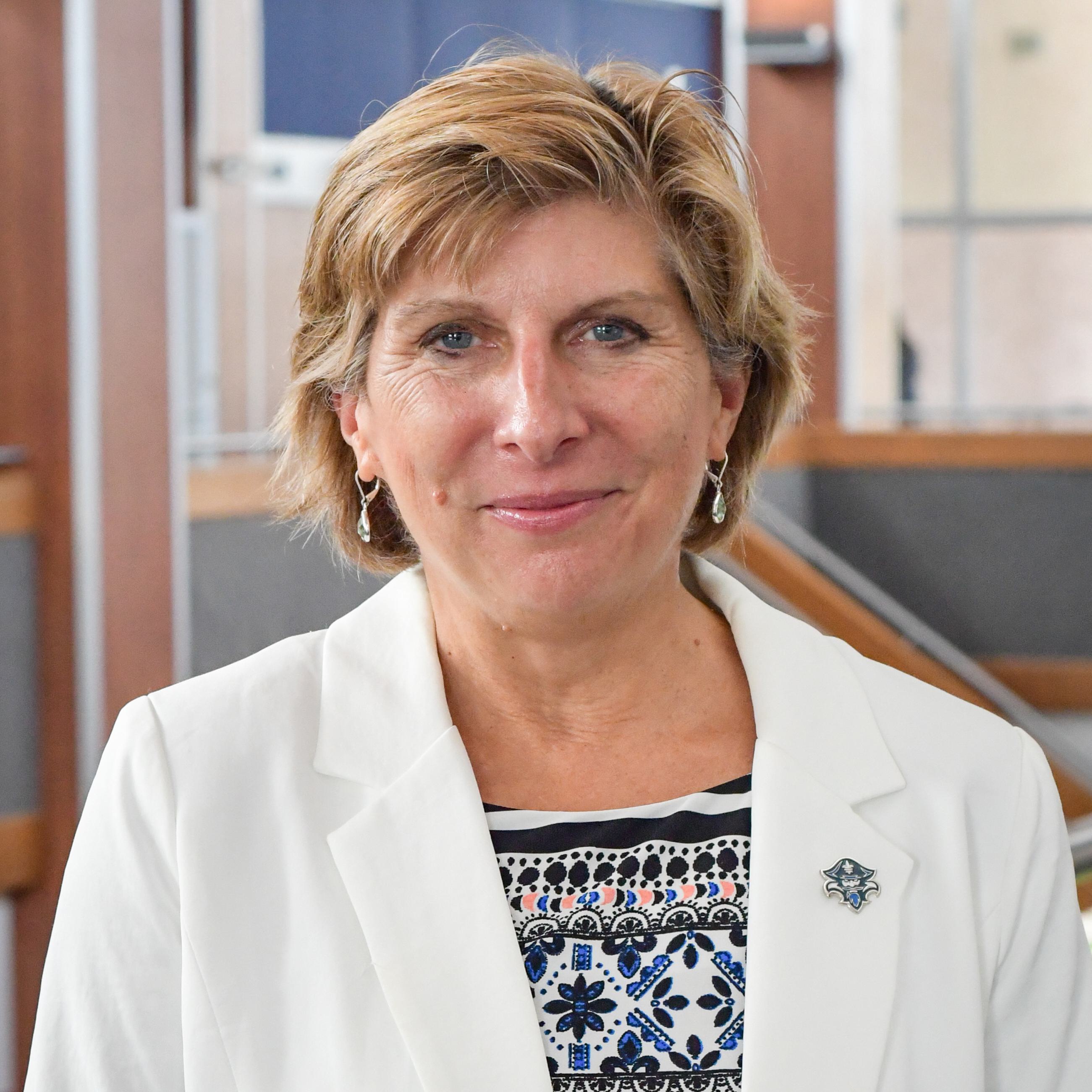 Headshot of Kathy Johnson