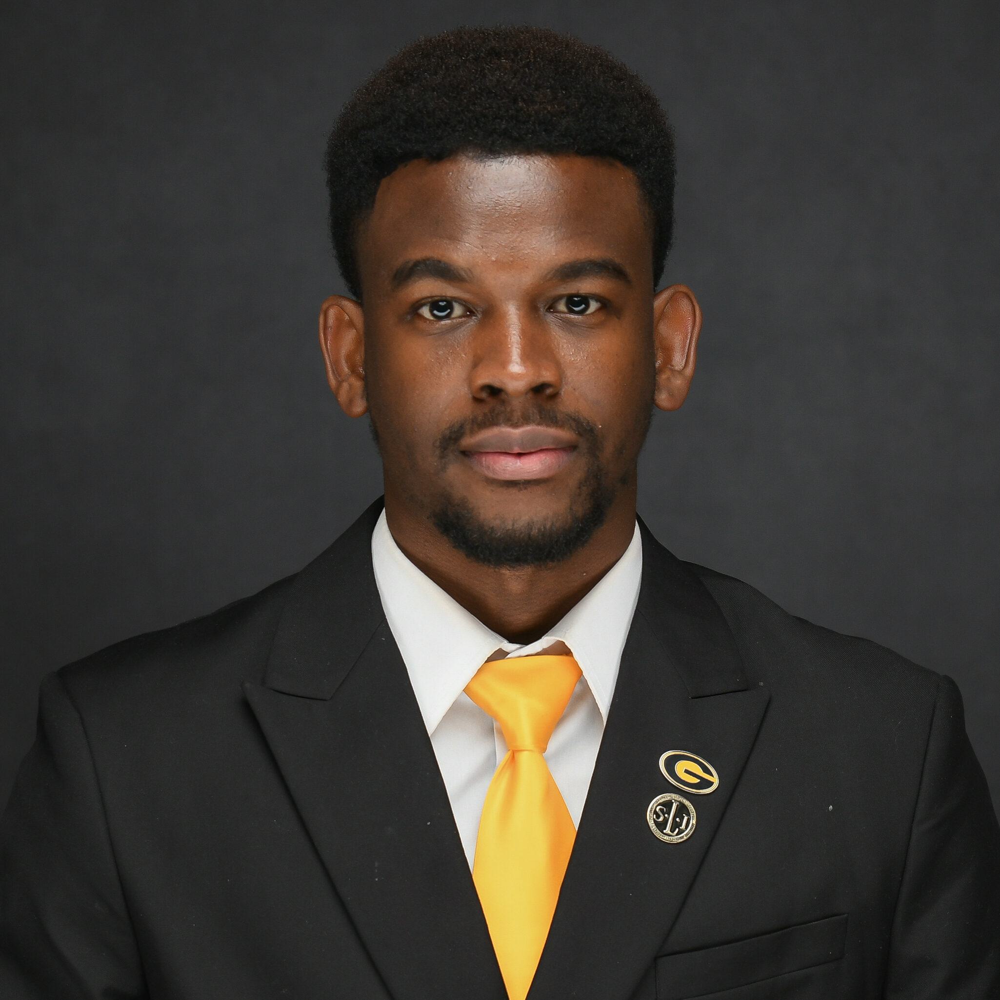 Leslie Acheampong headshot.